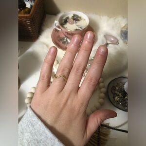 Elegant Gold Wave Ring